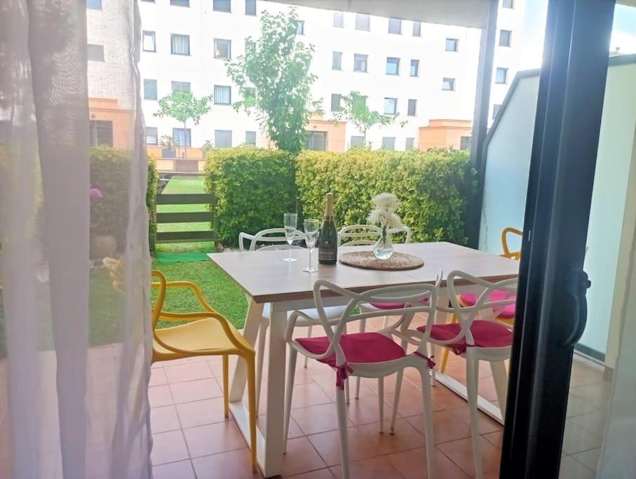 Apartamento En Primera Linea De Mar Roses Kültér fotó