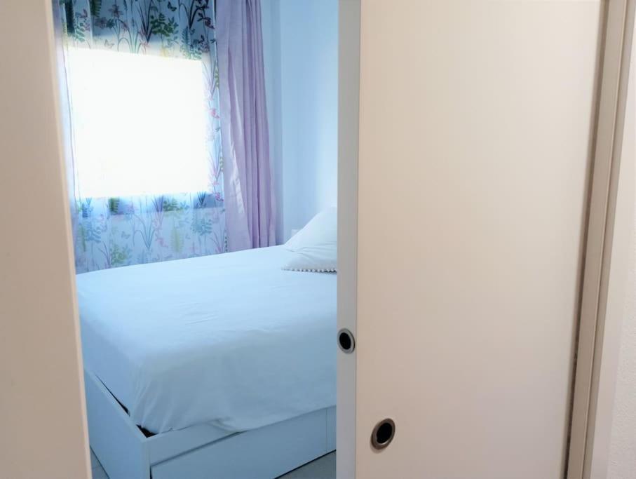Apartamento En Primera Linea De Mar Roses Kültér fotó