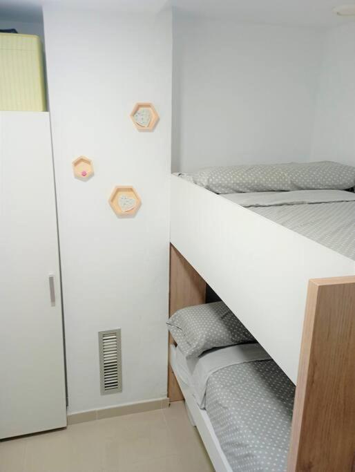 Apartamento En Primera Linea De Mar Roses Kültér fotó