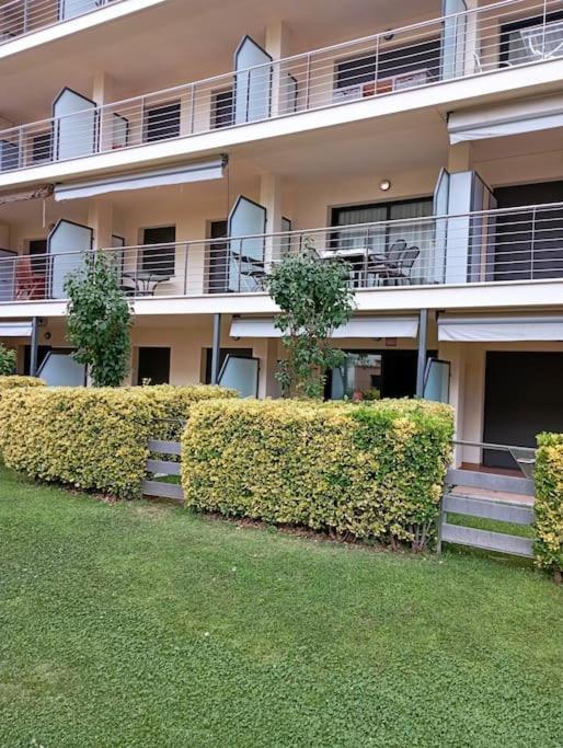 Apartamento En Primera Linea De Mar Roses Kültér fotó
